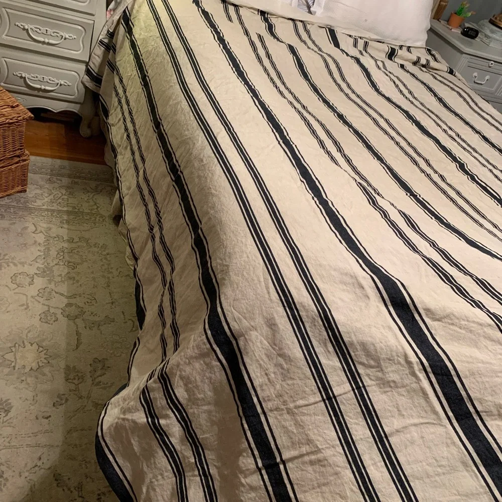 NWOT Harlow Linen Duvet cover
